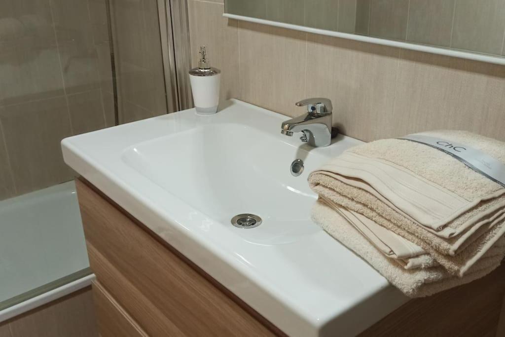 Apartmán Atico En Paiporta Con 2 Grandes Terrazas Valencie Exteriér fotografie