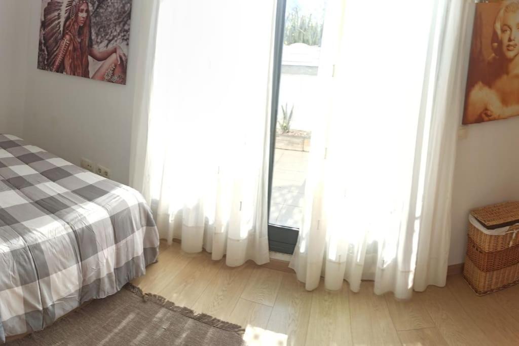 Apartmán Atico En Paiporta Con 2 Grandes Terrazas Valencie Exteriér fotografie